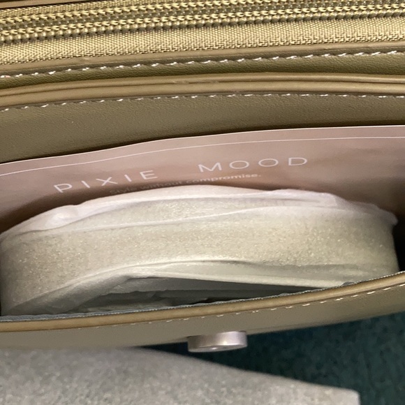 NWT Pixie Mood Zoe Crossbody Purse Sage - Picture 4 of 5